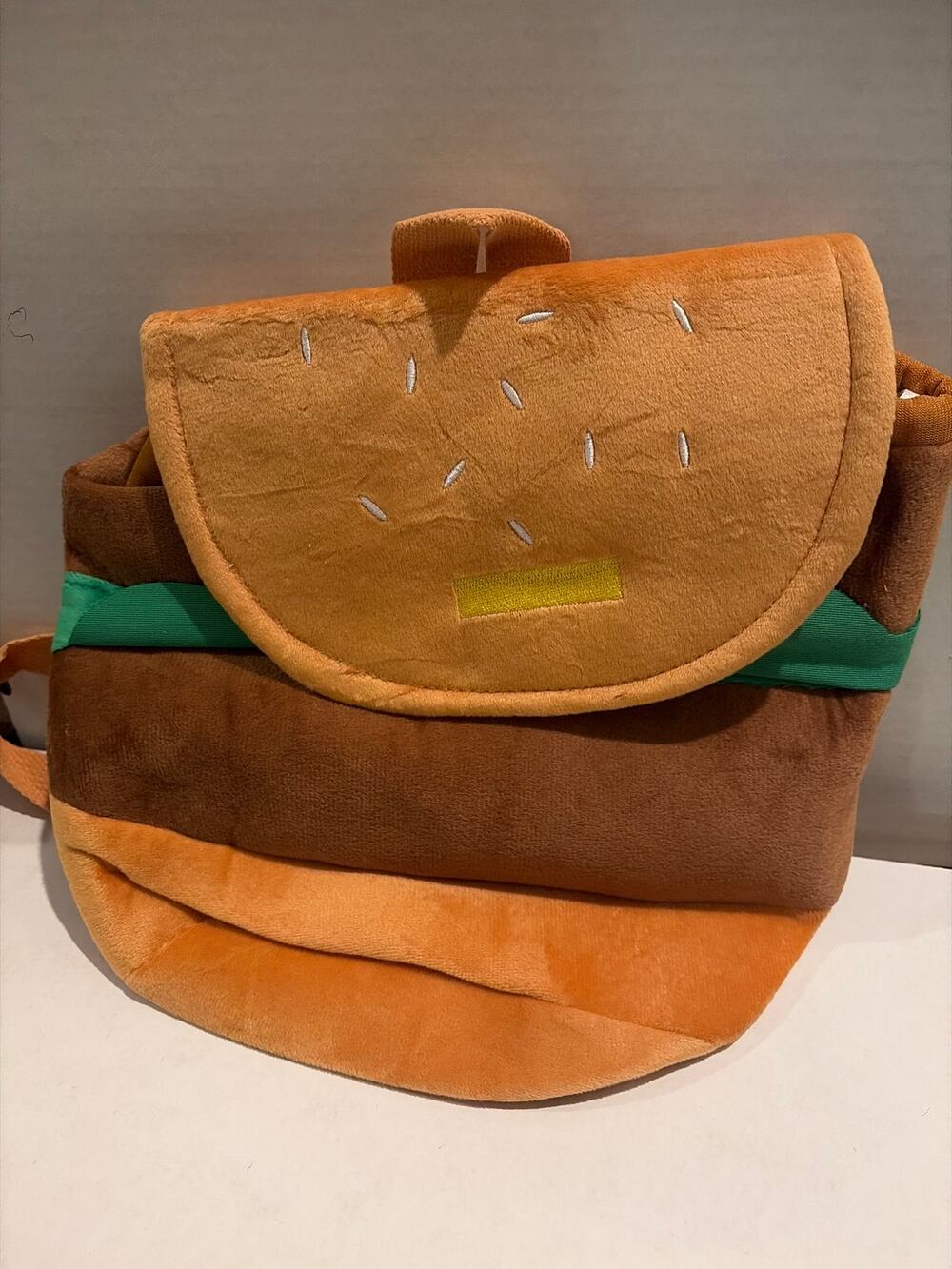 UB plush hamburger-shaped novelty backpack NWOT